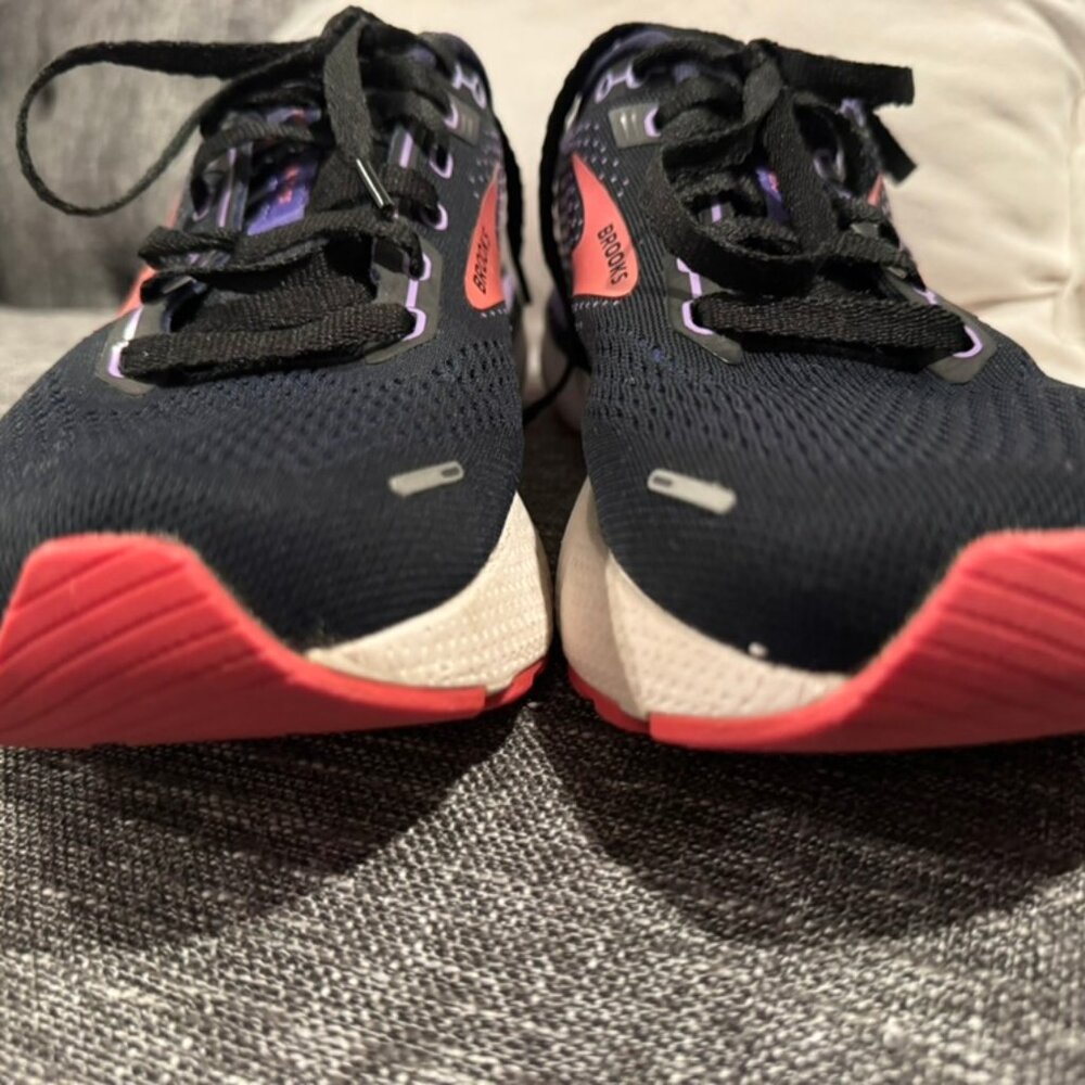 Brooks Adrenaline GTS 22 Women’s 9 Wide D Black Purple Running Shoes Sneaker EUC - Picture 6 of 9